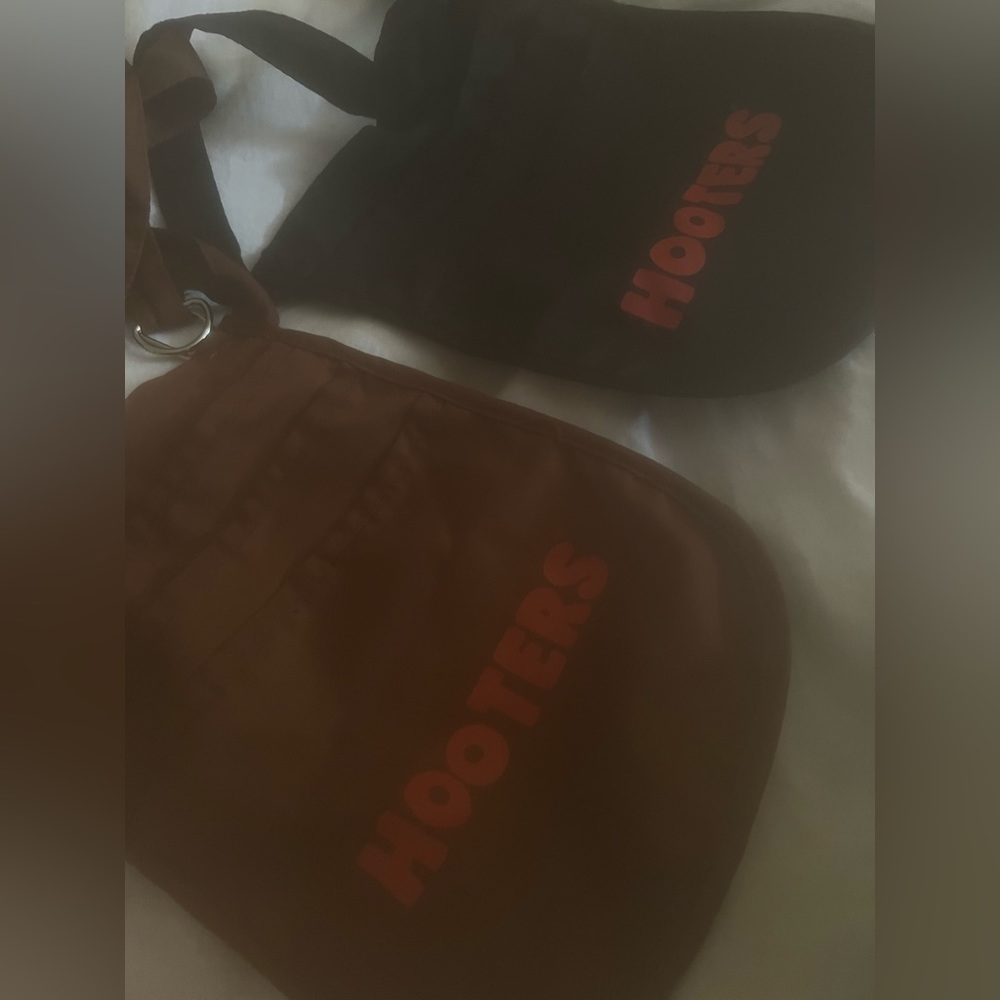 Black and Orange Hooters Pouch’s 🖤🧡